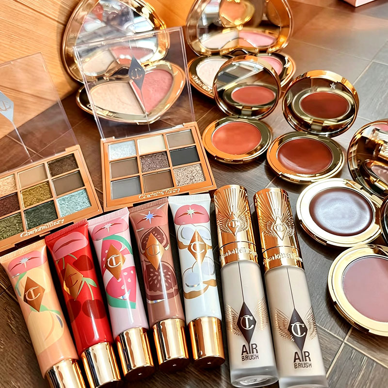 Luxury Skincare And Makeup Brands - Luksusowa kosmetyka marki CT, paleta cieni